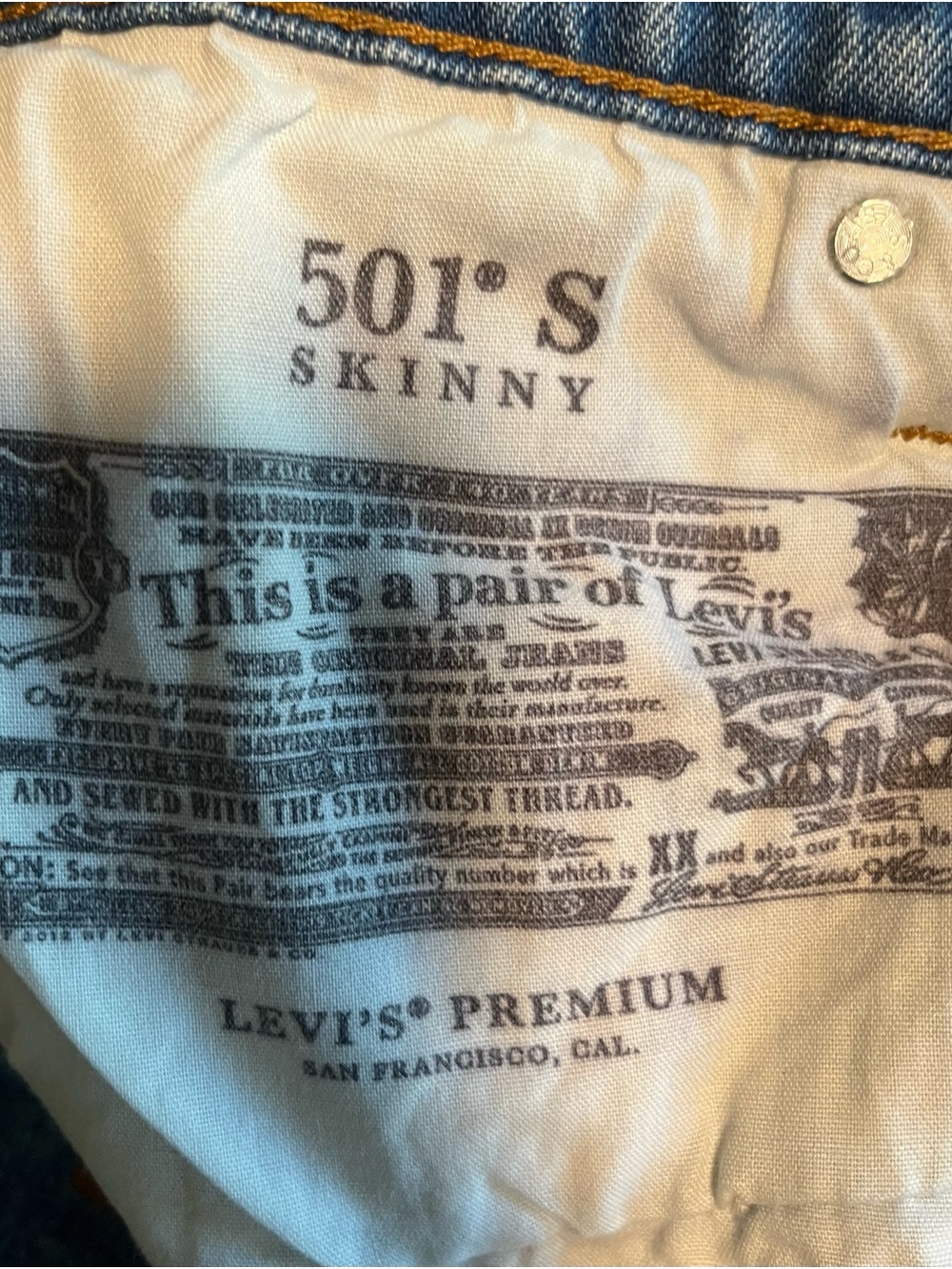Levi's Medium Blue Straight-Leg Jeans with White Zigzag Embroidery. New no tags - Picture 12 of 15